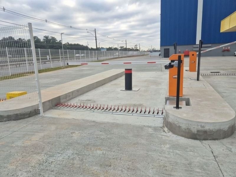 Projeto customizado de proteção em camadas.