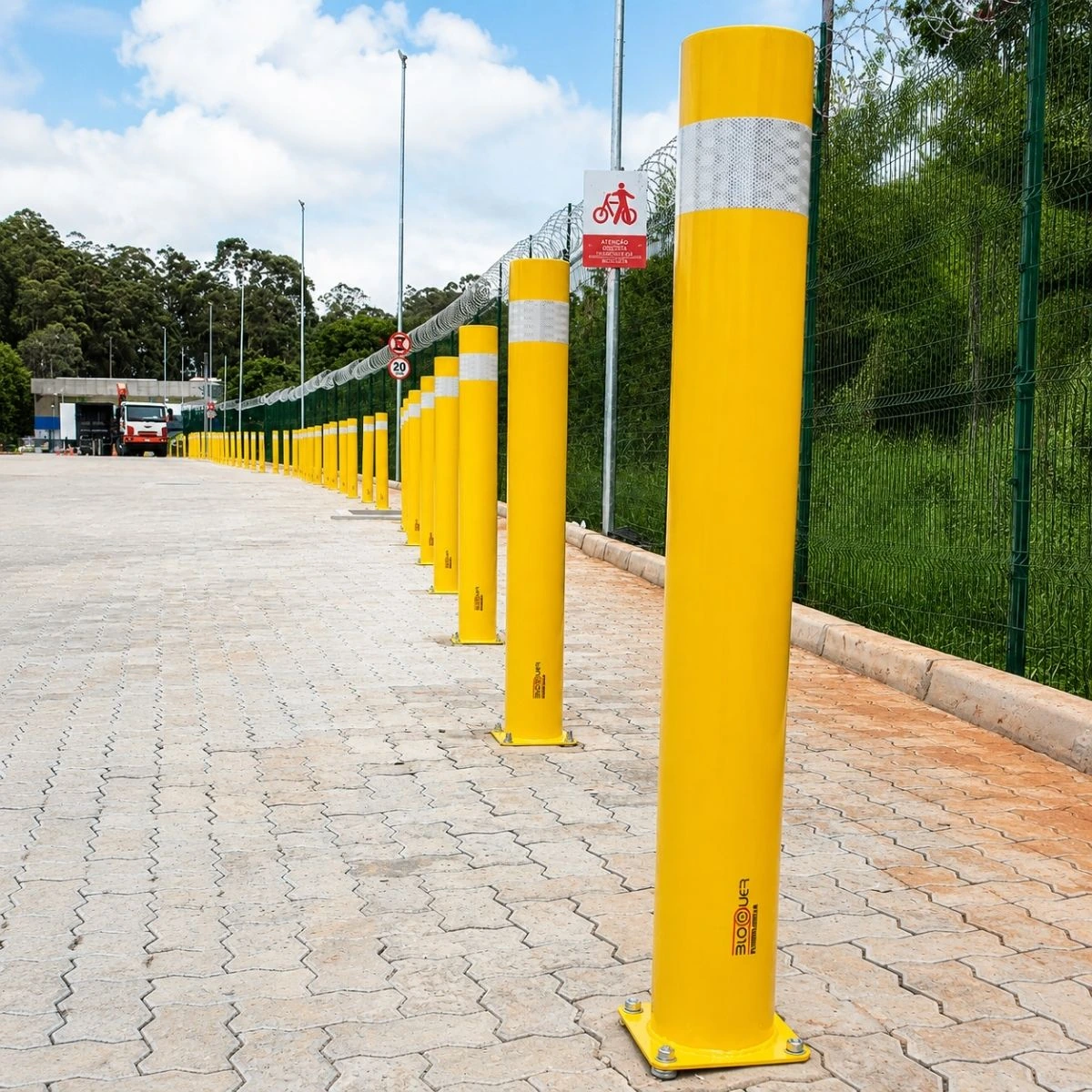 Bollard Fixo Parafusado